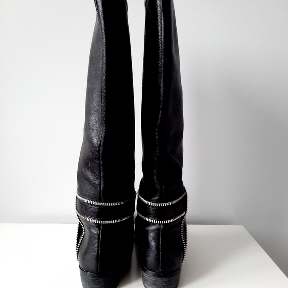 Michael Kors Leather boots with zipper design - Picture 6 of 10